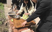 情系梨枫村孤寡老人