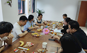 信息学院召开本科教师座谈会